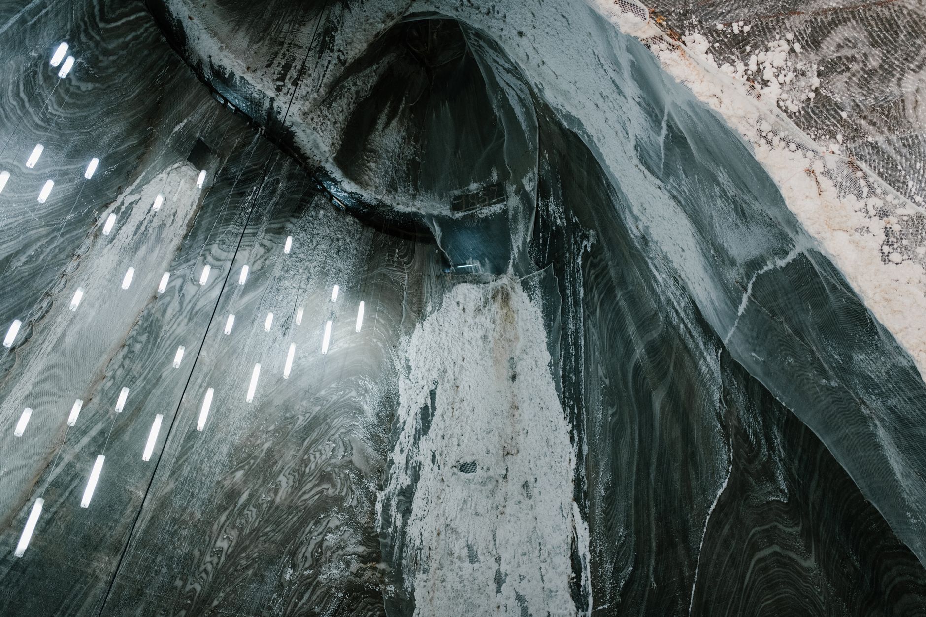 Pompage inondation cave équipe à Saint-Étienne
